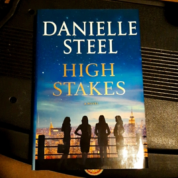 Danielle Steel High Stakes - Picture 1 of 2